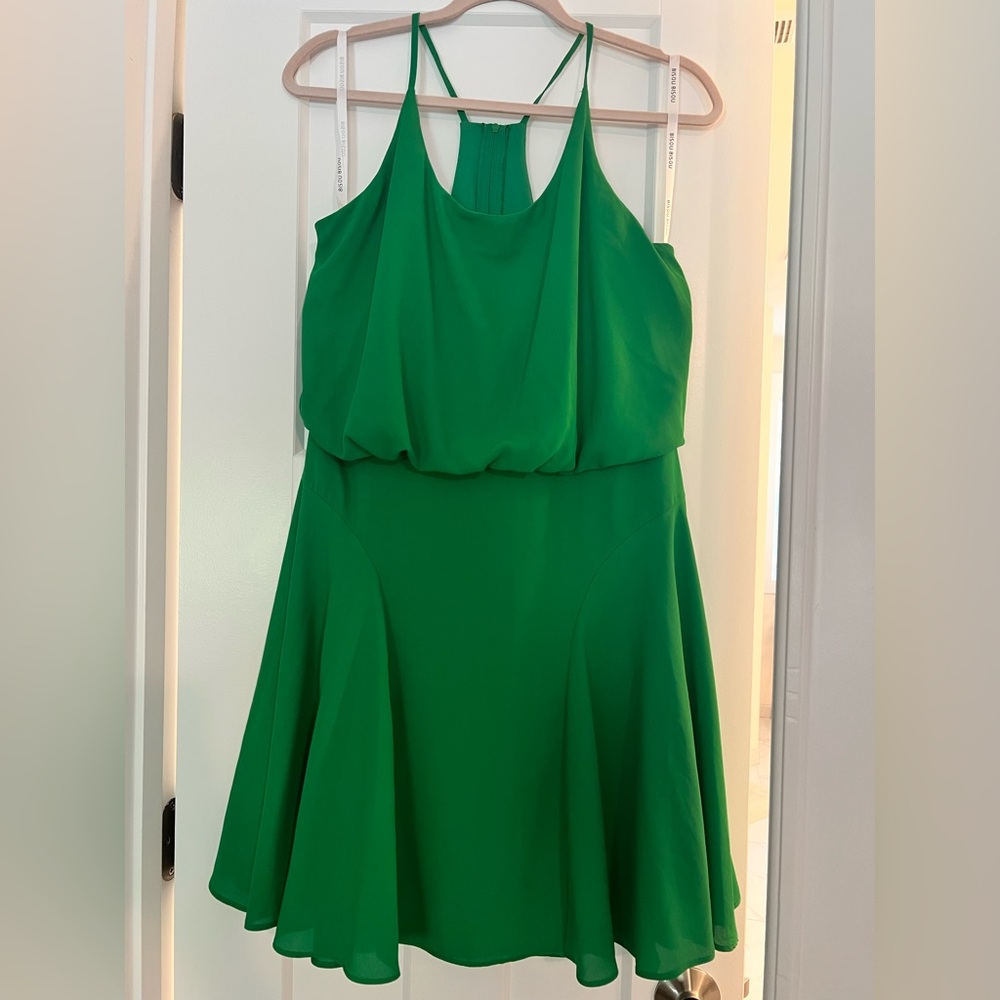 Elegant Green Sleeveless Dress